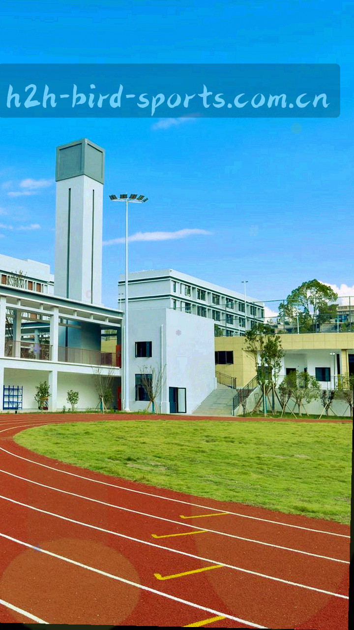 竖屏比例的集锦示意画面，底部橙色进度条与深青底色